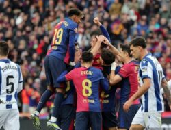 Barcelona Rebut Puncak Klasemen Usai Hancurkan Real Sociedad