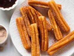 Rahasia Churros Disneyland: Resep Renyah Manis Anti Gagal