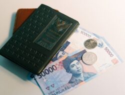 Rahasia Cuan Menggiurkan: Untung Besar Deposito & Cara Hitung Bunganya!