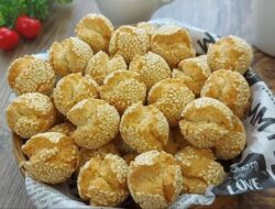 Resep Onde-Onde Ketawa Mini Renyah Gurih: Takjil Idul Fitri Istimewa