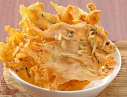 Resep Peyek Teri Gurih Renyah: Stok Camilan Lezat Anti Ribet di Rumah