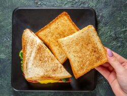 Sandwich Kornet: Solusi Buka Puasa Sehat Anti-Gorengan Lezat